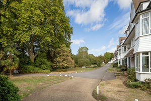 Gresham House, Watts Road, Thames Ditton- click for photo gallery
